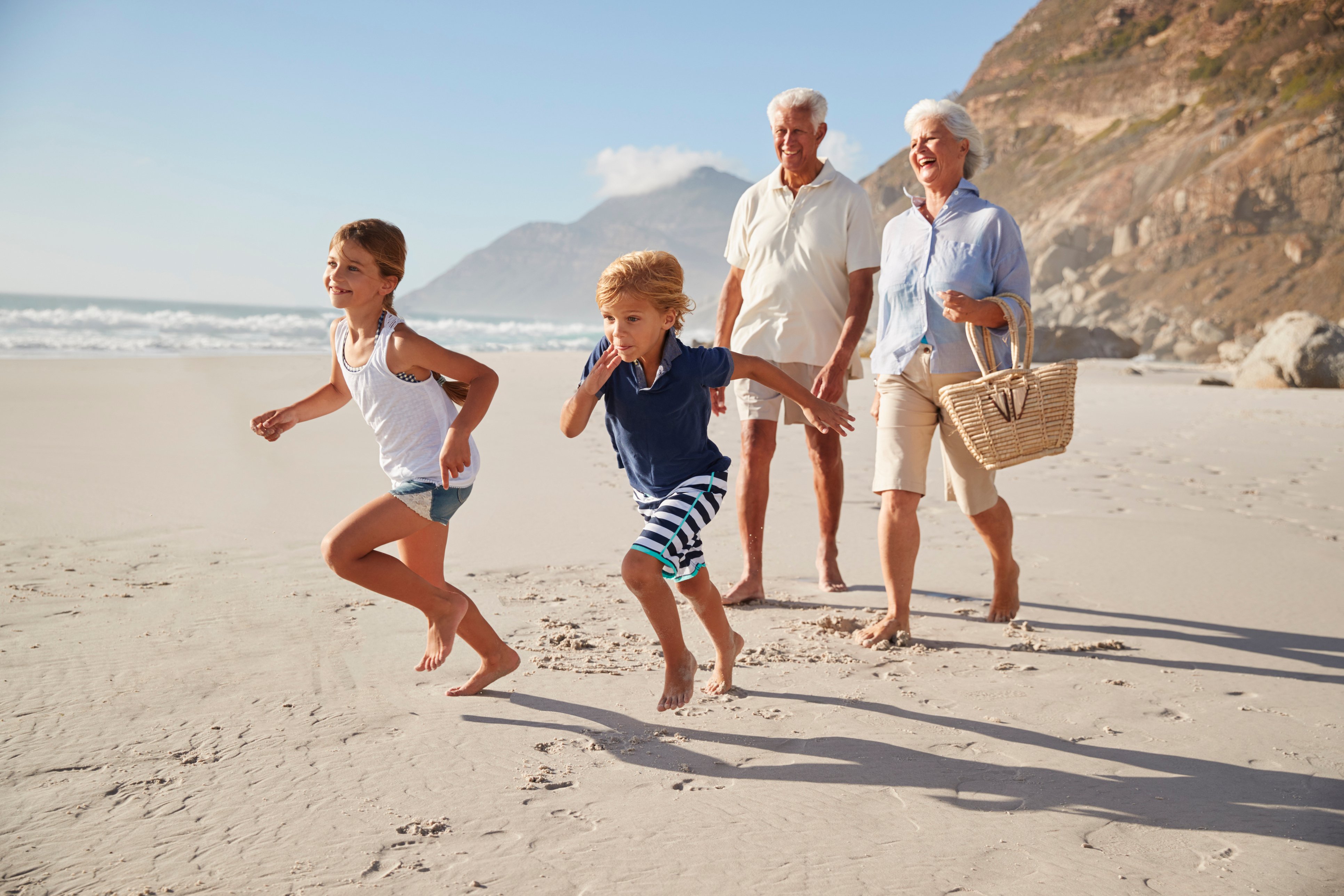 Staying secure with money and cards while traveling abroad